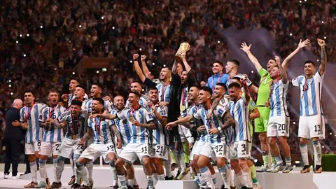 东契奇三双闪耀，里夫斯轰30分，力克马刺，收获连续两胜